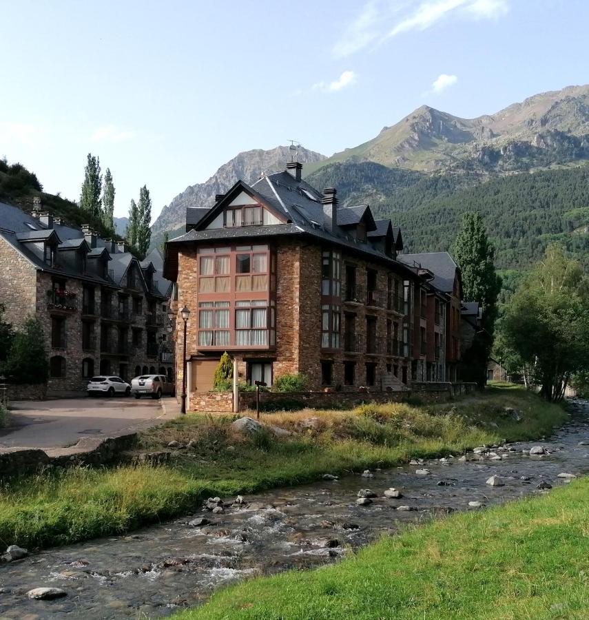 Apartamento Con Encanto En Sallent de Gállego Exteriör bild